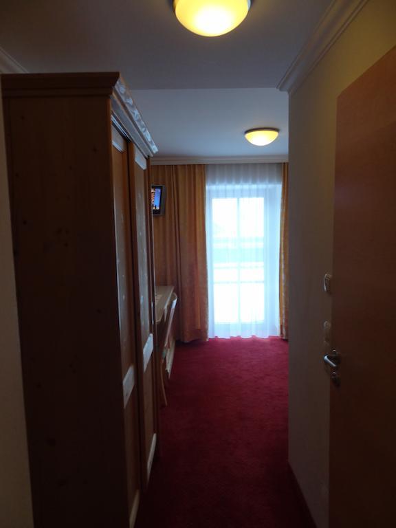 Hotel Unterwirt Saalbach-Hinterglemm Habitación foto